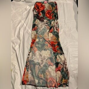 PrettyLittleThing Red and Green Floral Maxi Dress NWT